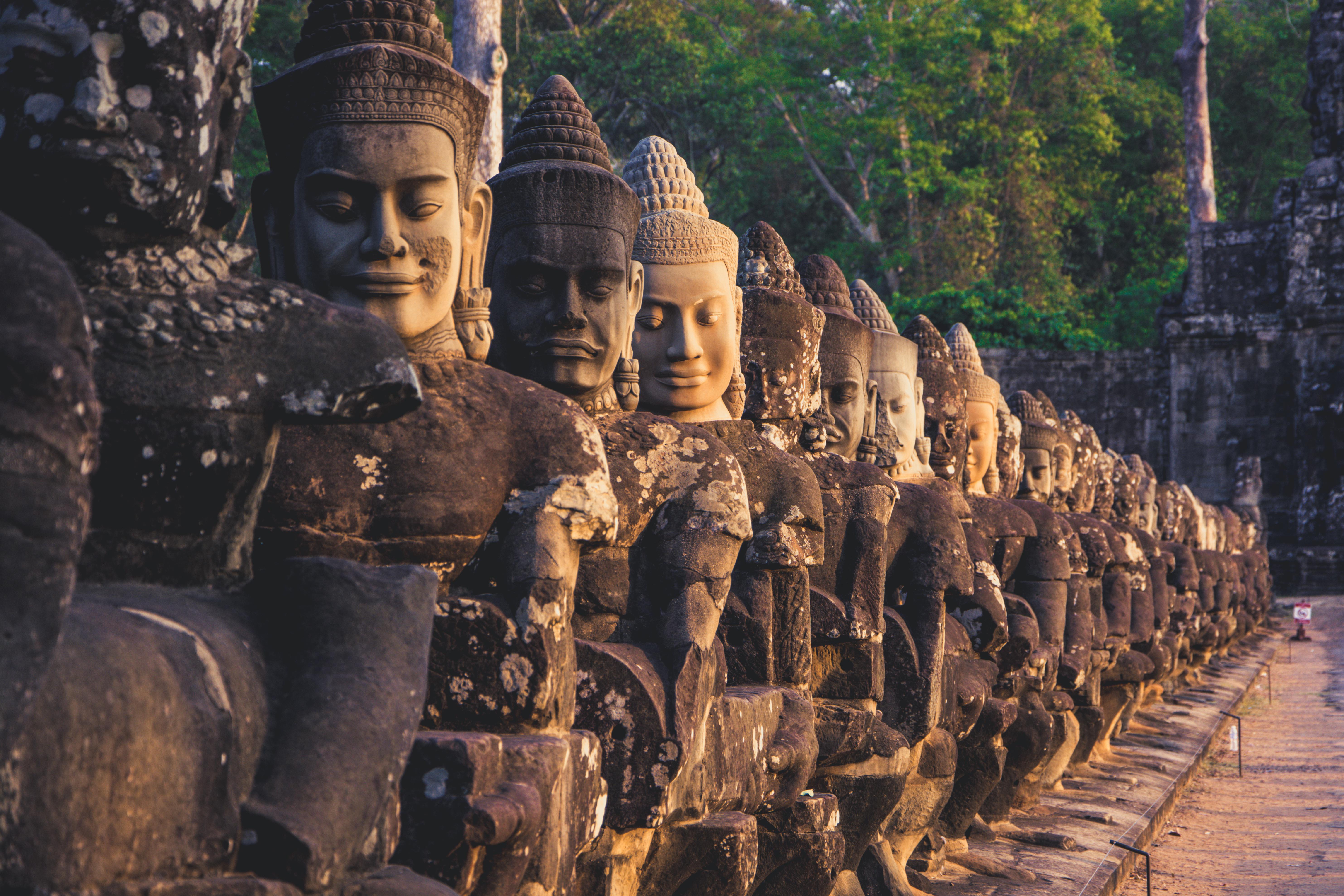 Tour de 12 días por Pekín, Shanghái, Laos y Camboya salida los marte4s desde Pekín