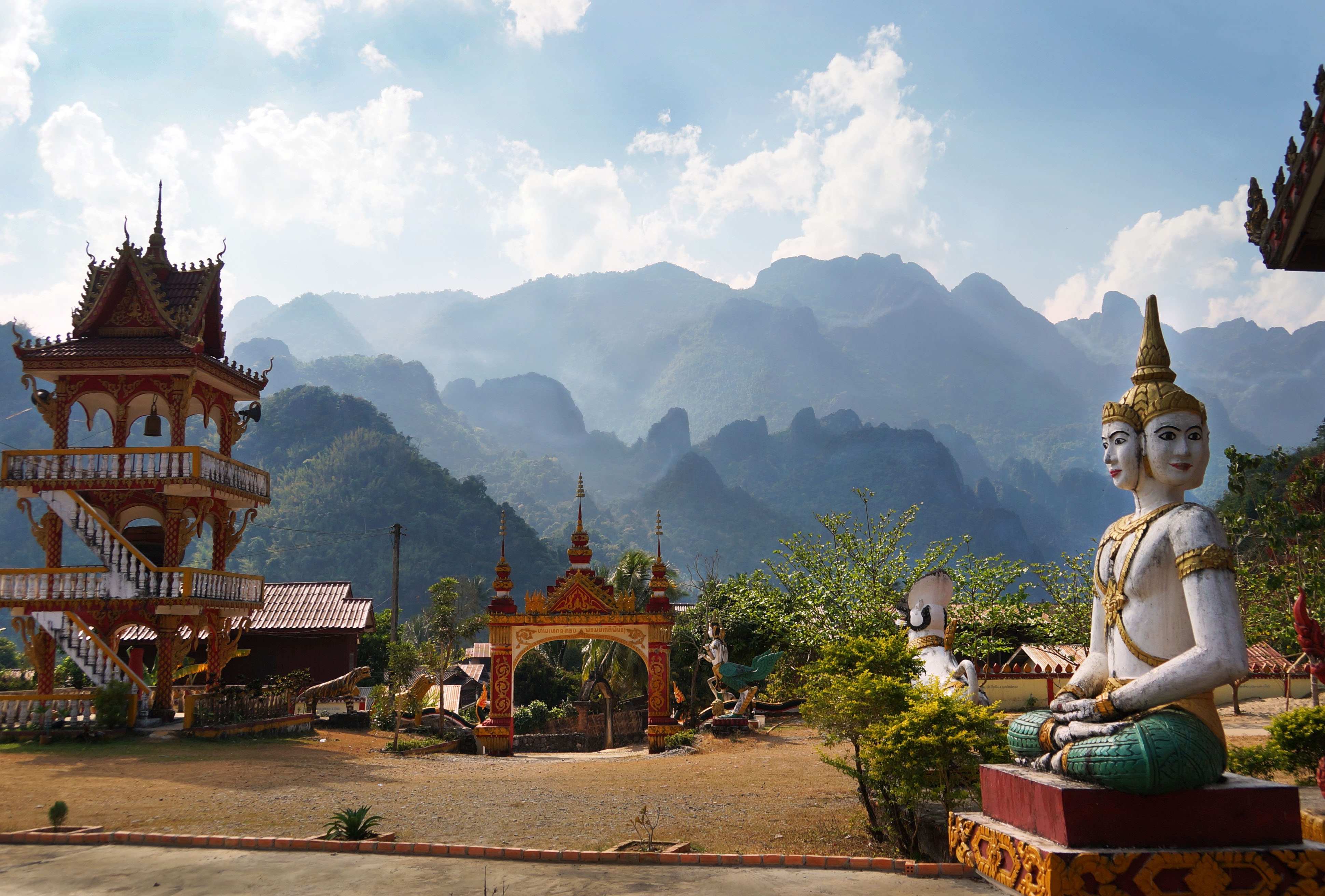 Tour de 12 días por Lo Mejor de China y Senderos de Laos salida los Martes desde Pekín
